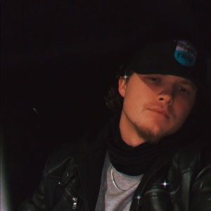 Meet your Posher, Tyler